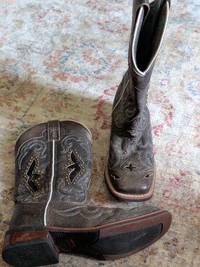 Brown Embroidered Laredo Spellbound western Leather Boots